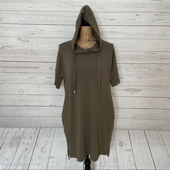 Cable Gauge Ladies Hooded Dress 